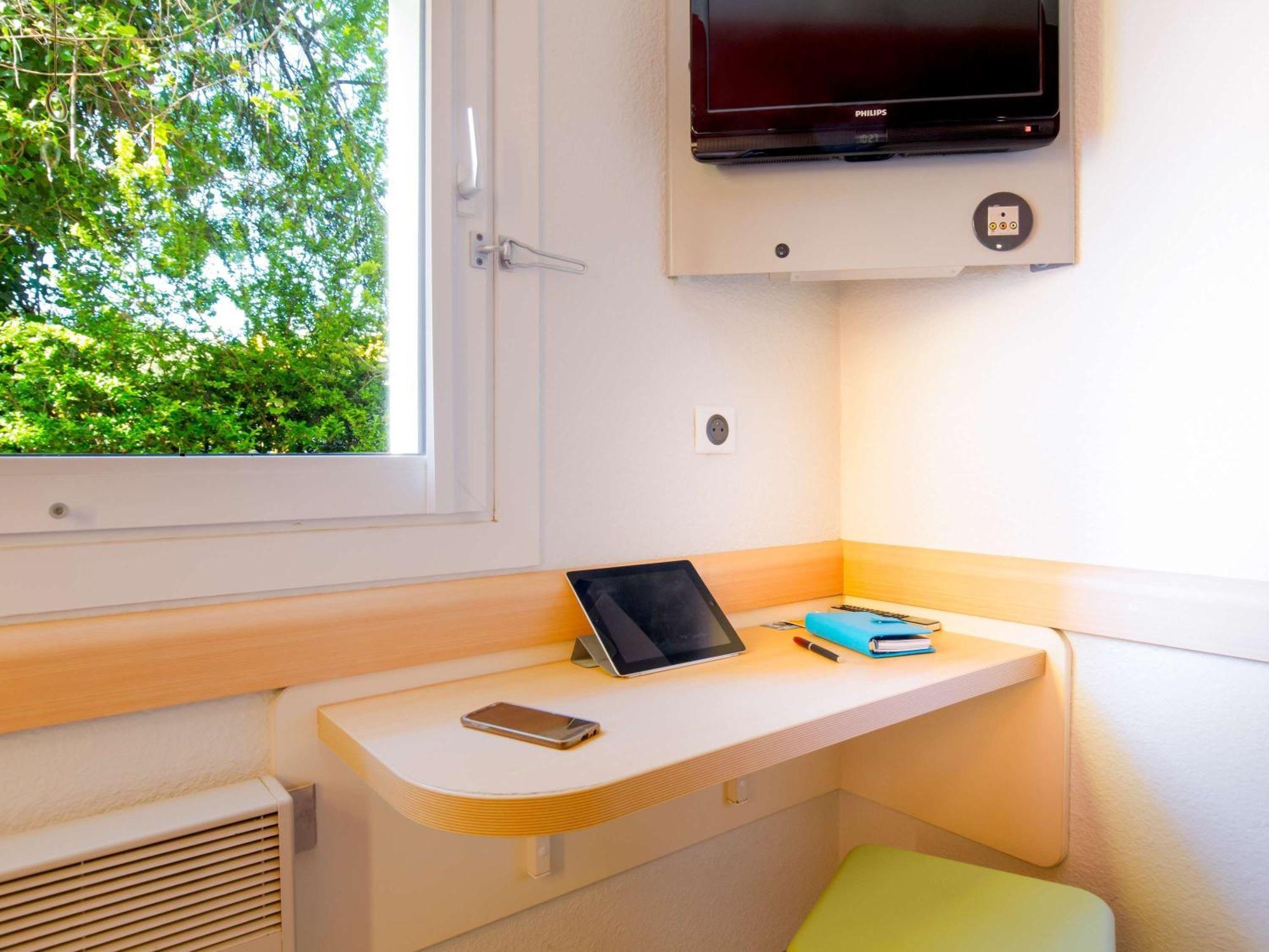 Hotel Ibis Budget Capitou A8 2*